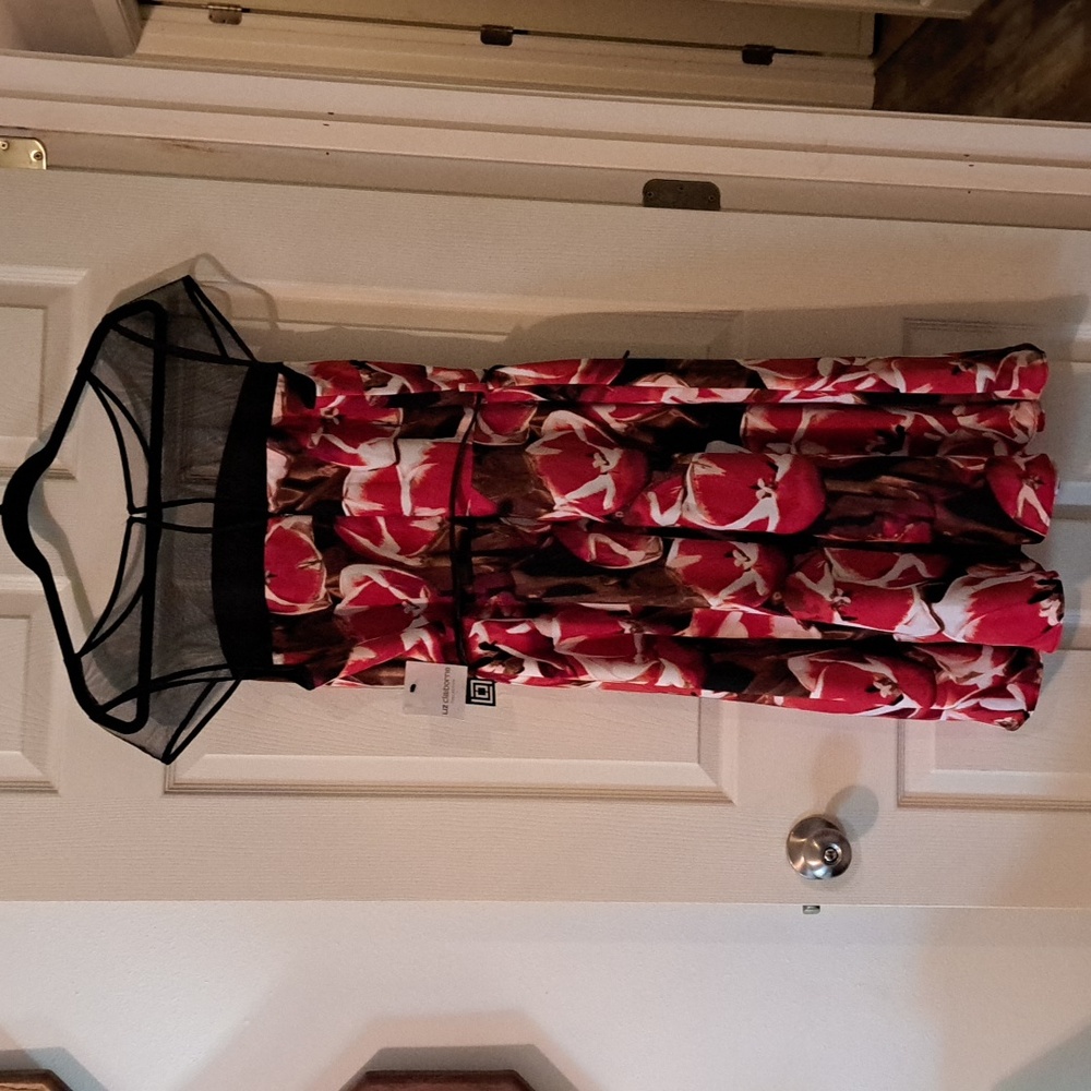 NWT Liz Claiborne Floral Red and Black Dress - Picture 2 of 4